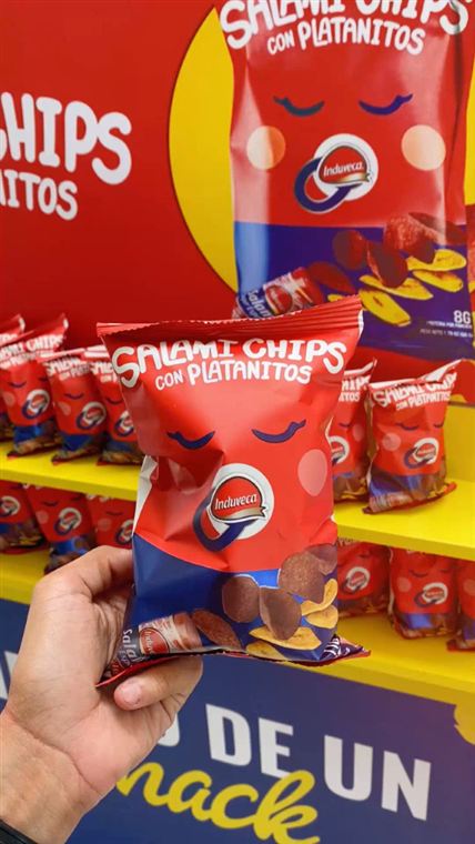 Empaque y exhibidor — Salami Chips